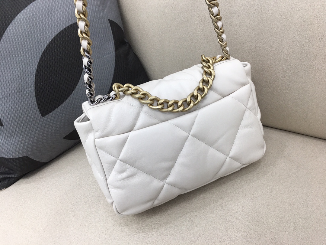 Lambskin 19 Handbag Flap Bag AS1160 White